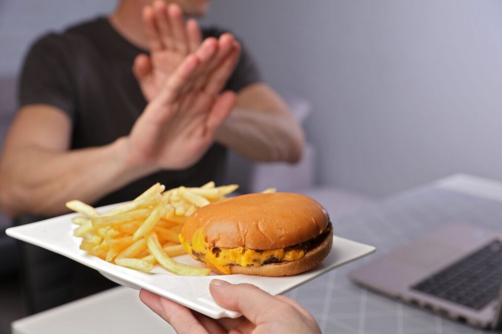Rifiuto del fast food, che provoca una diminuzione della potenza